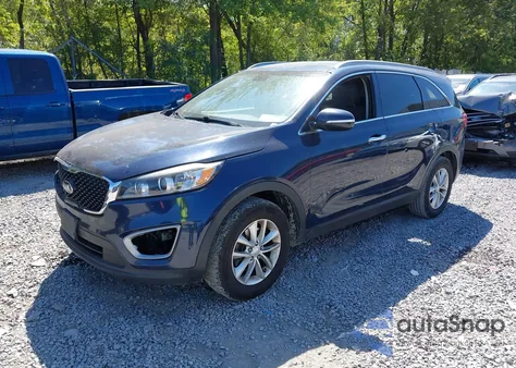 2016 Kia Sorento 2.4L Lx z USA, uszkodzony, nr VIN 5XYPGDA34GG040662